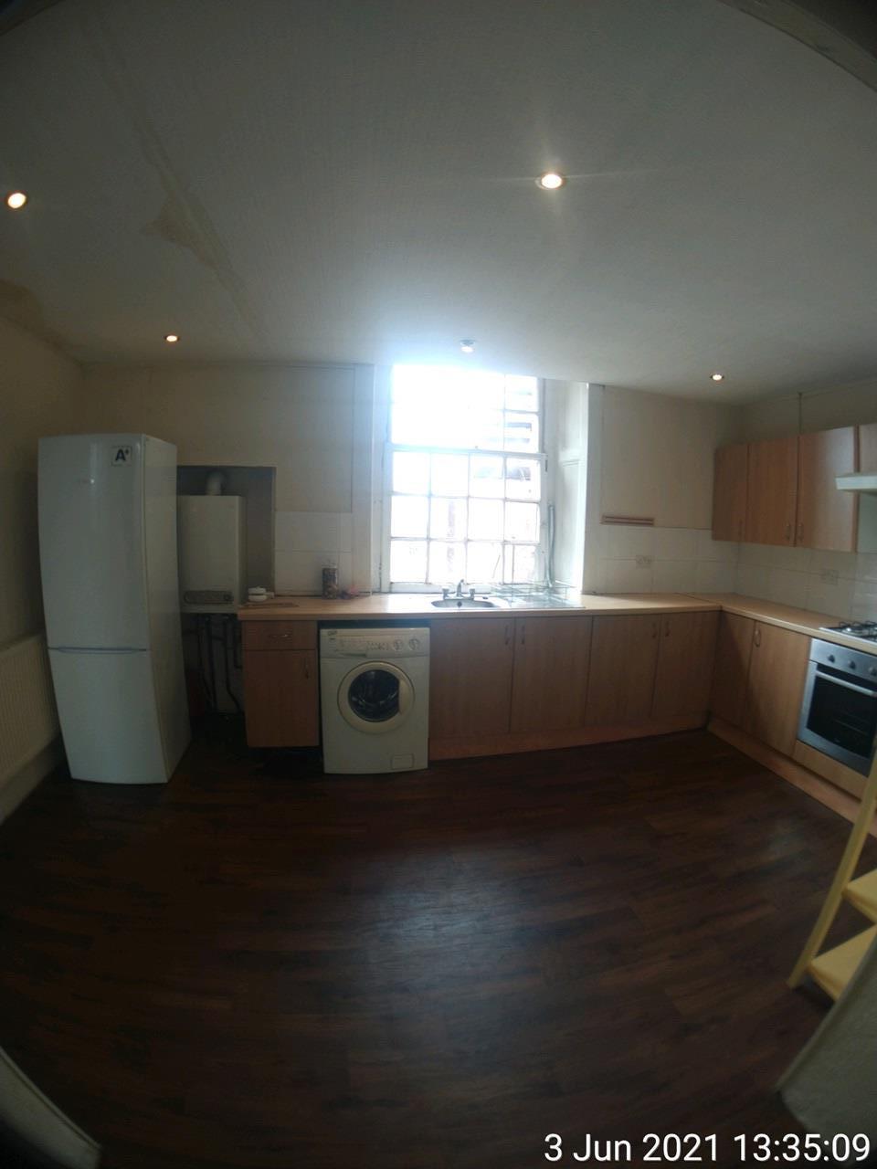 2 Bed Flat, Water Row, G51 photo 5