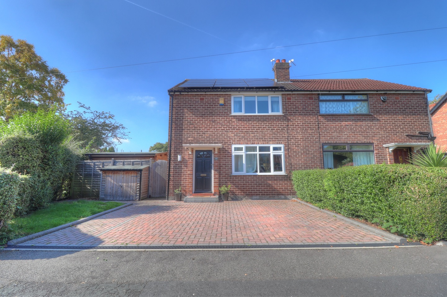 sale-3-bed-semi-detached-house-worthington-road-m33-to-rent-now