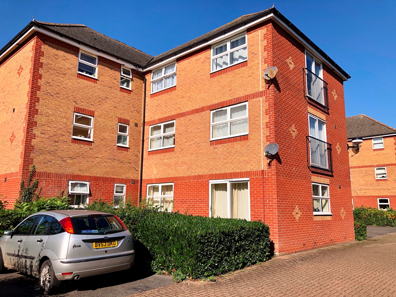 2 Bed Flat, Blackthorn Close, CB4 photo 2