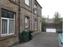 1 Bed Flat, Batley, WF17