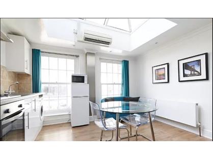 Studio Flat, Alie Street, E1
