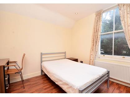 Room in a Shared Flat, Englewood Road, SW12
