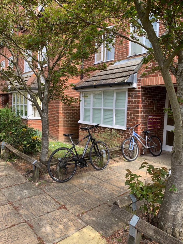 Hampton 2 Bed Flat, Langridge Mews, TW12 To Rent Now for £1,650.00 p/m