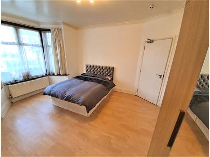 Room in a Shared House, Babington Road, NW4