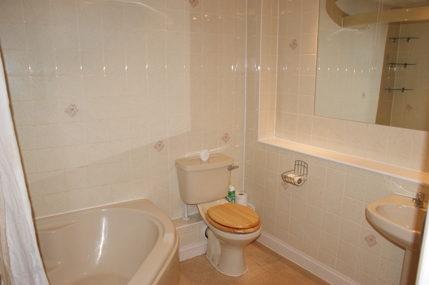 2 Bed Flat, Burley House, SO16 photo 2