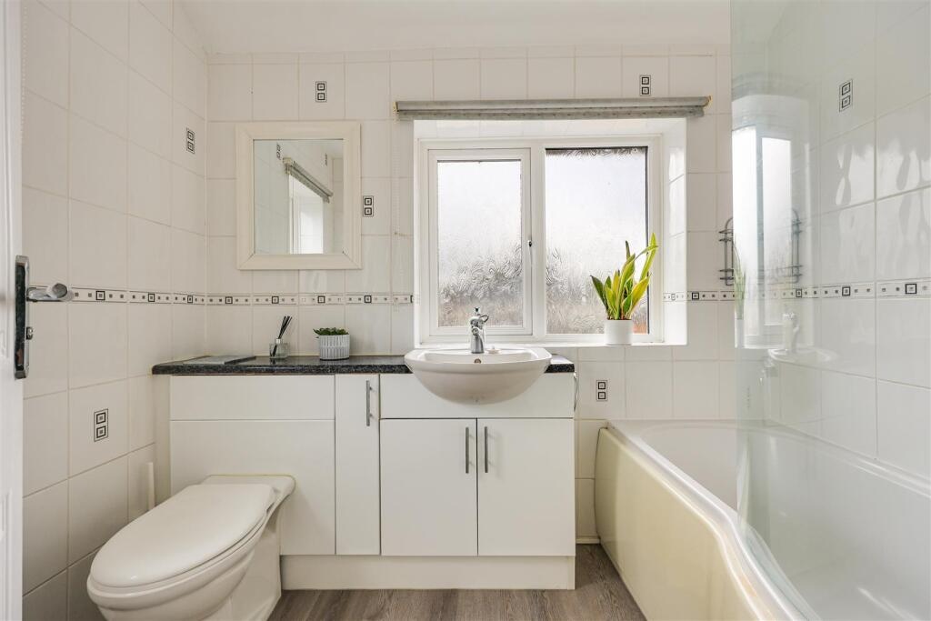 Additional image 17 of 3 Bed Semi-Detached House, Brownlow Road, CB4, N1 7GU