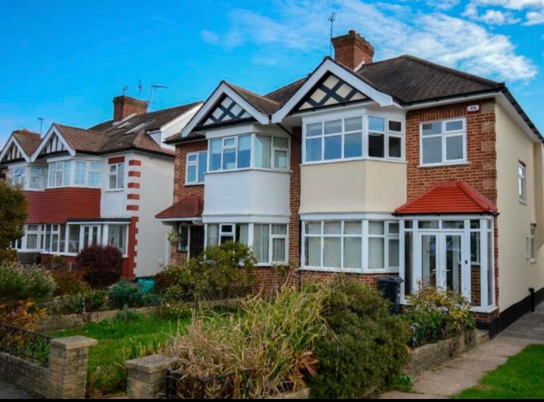 London 3 Bed SemiDetached House, Lorne Gardens, E11 To Rent Now