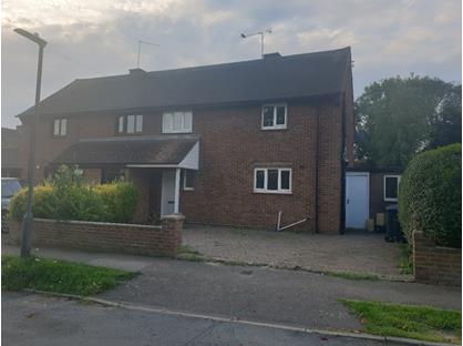 3 Bed Semi-Detached House, Chestnut Close, CM23