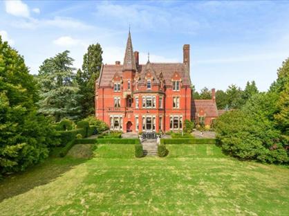 5 Bed Penthouse, Clapham Park, MK41