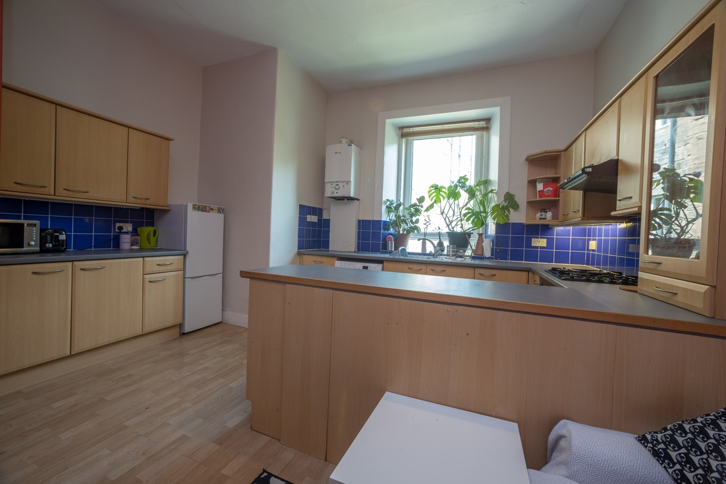 2 Bed Flat, Wardlaw Place, EH11 photo 2