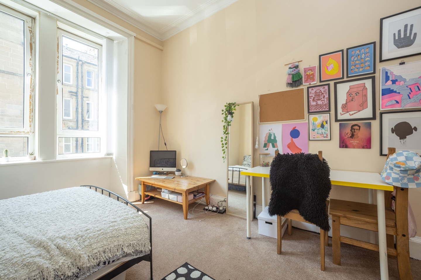 2 Bed Flat, Wardlaw Place, EH11 photo 3