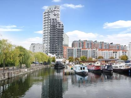 2 bed flat/apartment for rent in Newham
