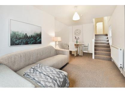 2 Bed Flat, Melrose Gardens, W6