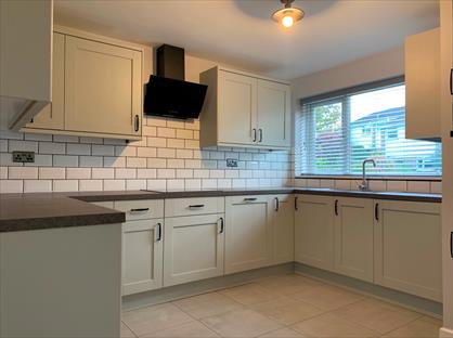 3 Bed End Terrace, Bridgeacre Gardens, CV3