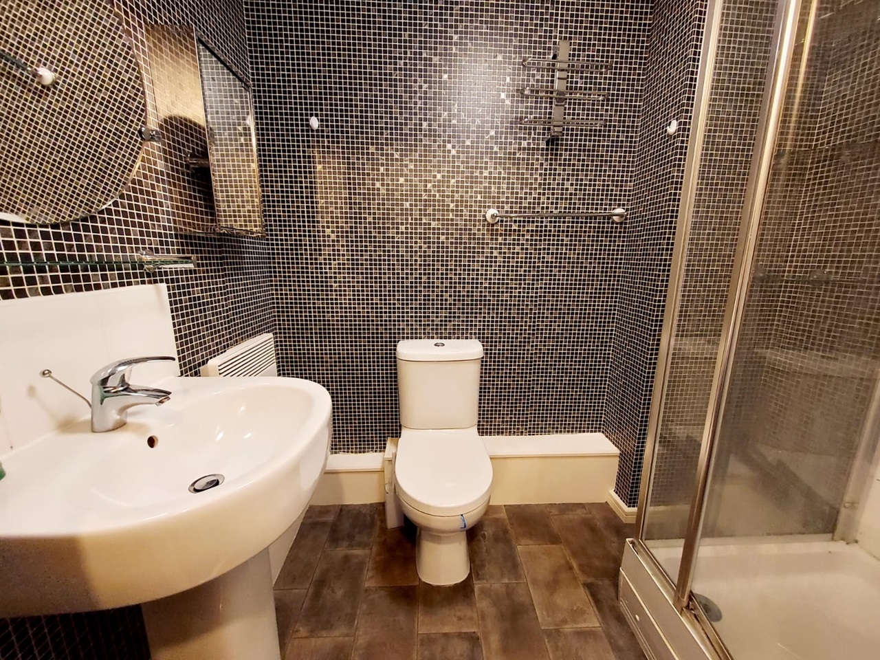 Additional image 7 of 1 Bed Flat, Salford, M7, N1 7GU