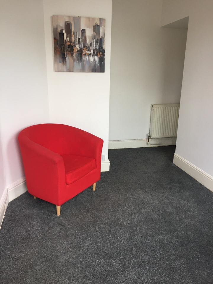 Studio Flat, Kelvin Buildings, S6 photo 3