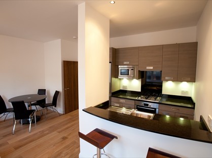 1 Bed Flat, Streatham High Street, SW16