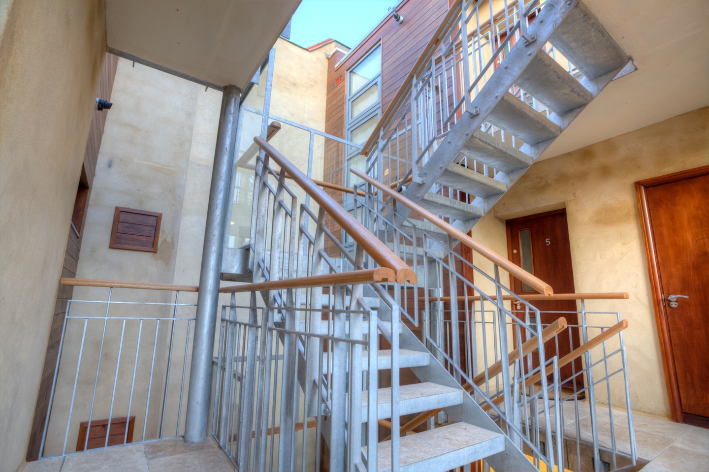 London 1 Bed Flat, Streatham High Street, SW16 To Rent Now for £