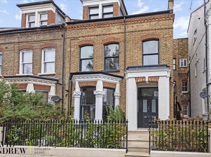 2 Bed Flat, Gloucester Drive, N4