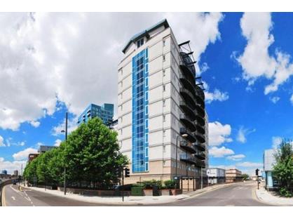 Room in a Shared Flat, Central House, E15