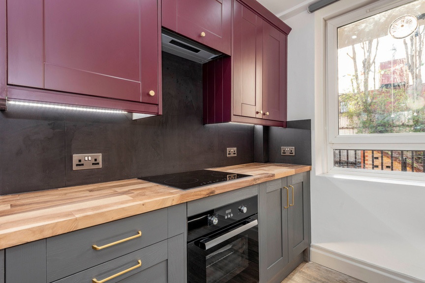 2 Bed Flat, Whites Grounds Estate, SE1 photo 3