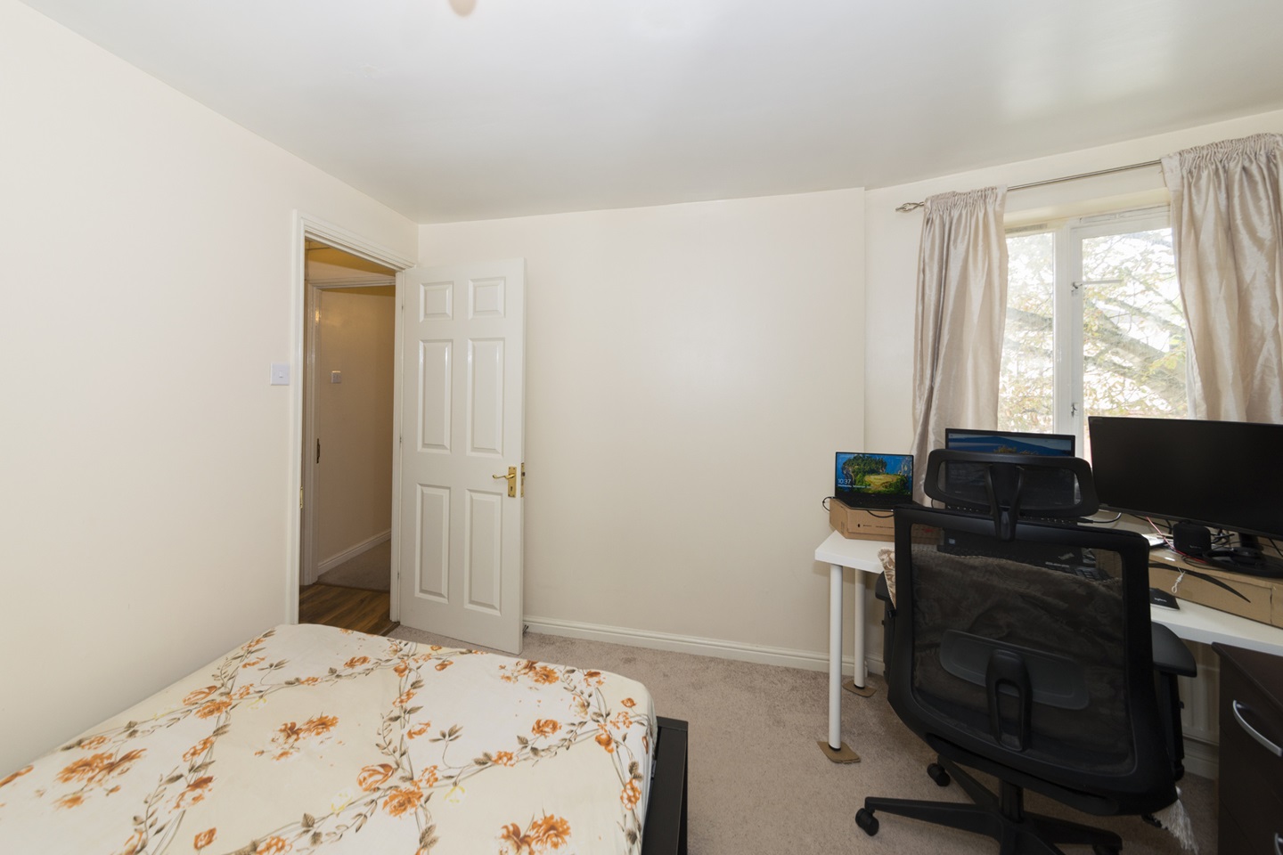 Additional image 7 of 2 Bed Flat, Shelley Court, RG1, N1 7GU