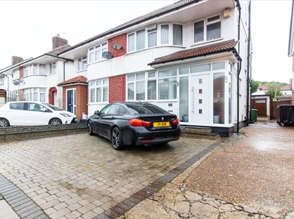 4 Bed Semi-Detached House, St. Edmunds Drive, HA7