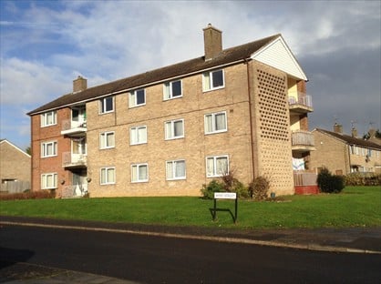 2 Bed Flat, Greenhill Rise, NN18