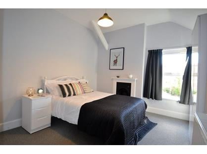 Room in a Shared House, Kingsridge, SW19