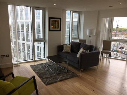 Room in a Shared Flat, High Street, E15