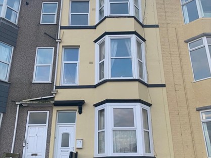 1 Bed Flat, Gladstone Terrace, YO15