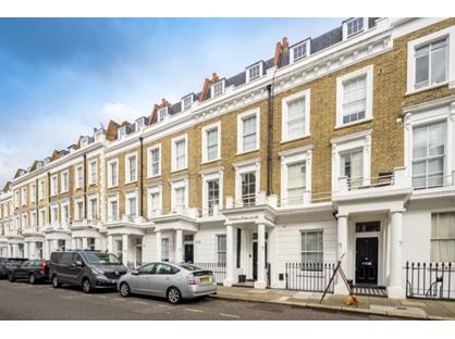 Studio Flat, Winchester Street, SW1V