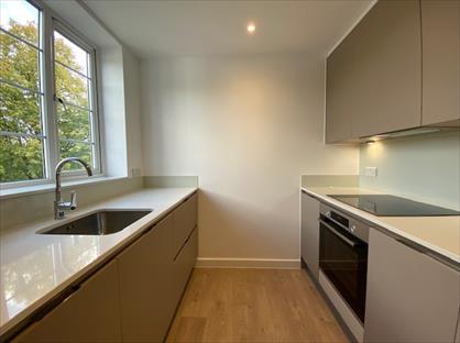 1 Bed Flat, Crouch End Hill, N8
