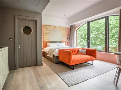 Studio Flat, Queens Terrace, SO14