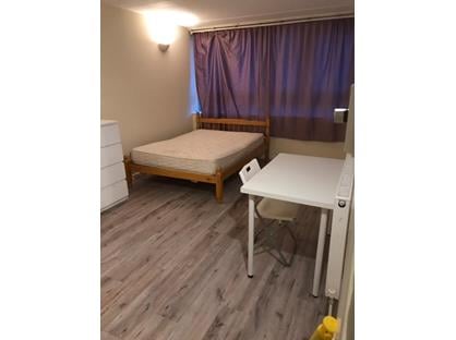 Room in a Shared Flat, Youngs Court, SW11