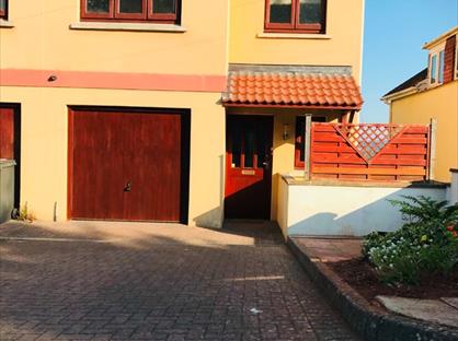 4 Bed Semi-Detached House, Seymour Road, TQ12