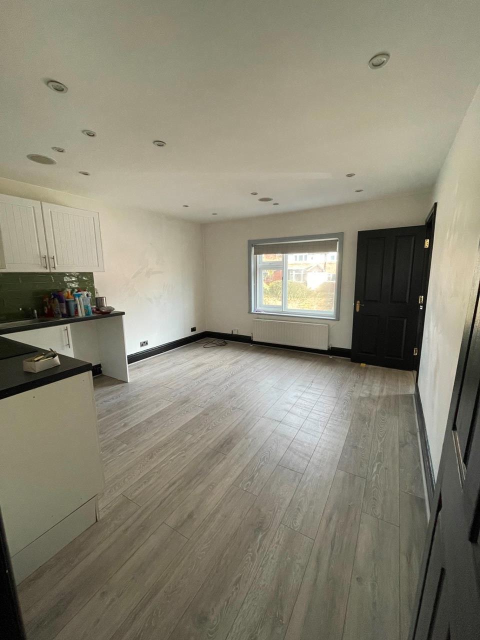 Helsby, Frodsham 2 Bed Flat, Chester Road, WA6 To Rent Now for £795