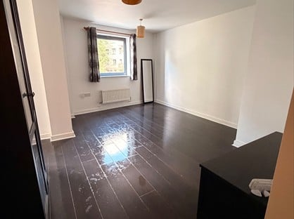 2 Bed Flat, Runnel Court, IG11