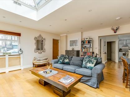 2 Bed Flat, Munster Road, SW6