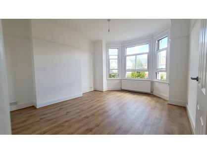 1 Bed Flat, Maidstone Road, N11