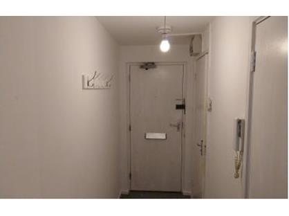 Bedsit, Layton Burroughs, NG18