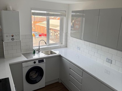 3 Bed Flat, Station Road, HP9