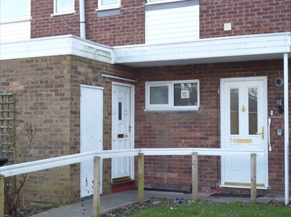 1 Bed Flat, Hollywell St, WV14