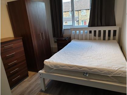 Room in a Shared Flat, Cortis Road, SW15