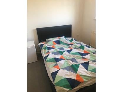 Room in a Shared House, Grasmere Close, TW14