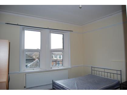 Studio Flat, High Street, BR3