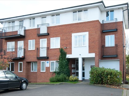 2 Bed Flat, Cedars House, SL6