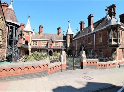 2 Bed Flat, The Three Kings Court, BS1
