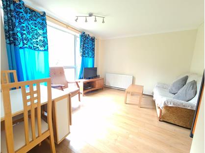 4 Bed Terraced House, Whitlock Drive, SW19