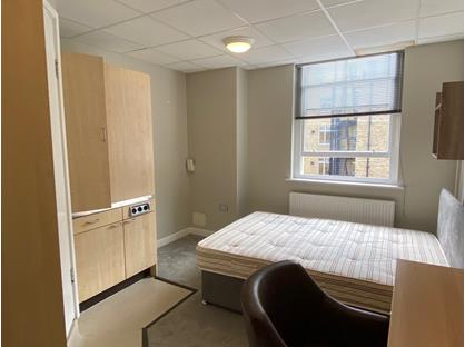 Studio Flat, Gower Street, WC1E